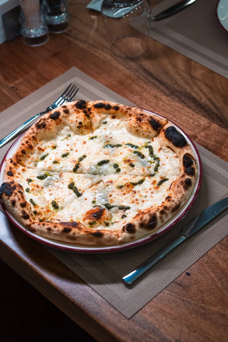 Pizza Al Formaggio