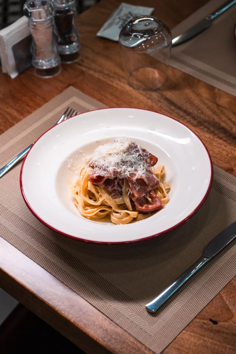 Linguine Carbonara